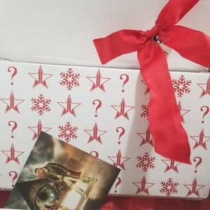 ffree Star Holiday Mystery Box. Premium